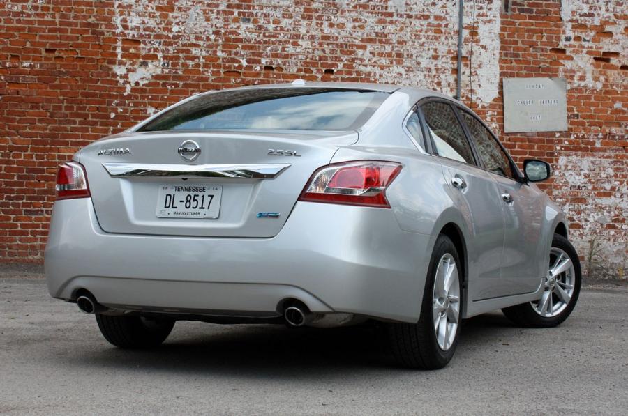  Nissan Altima 2013 года  (фото 5 из 82)
